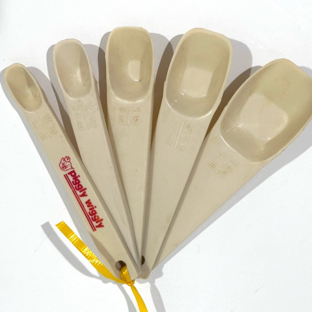 Set Of 5 Vintage Piggly Wiggly Grocery Market Measuring Spoons Nice Condition